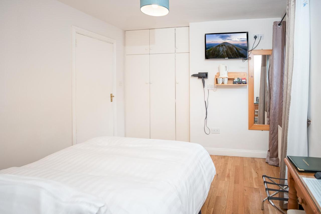 Woodside Lodge Accomodation 웨스트포트 외부 사진