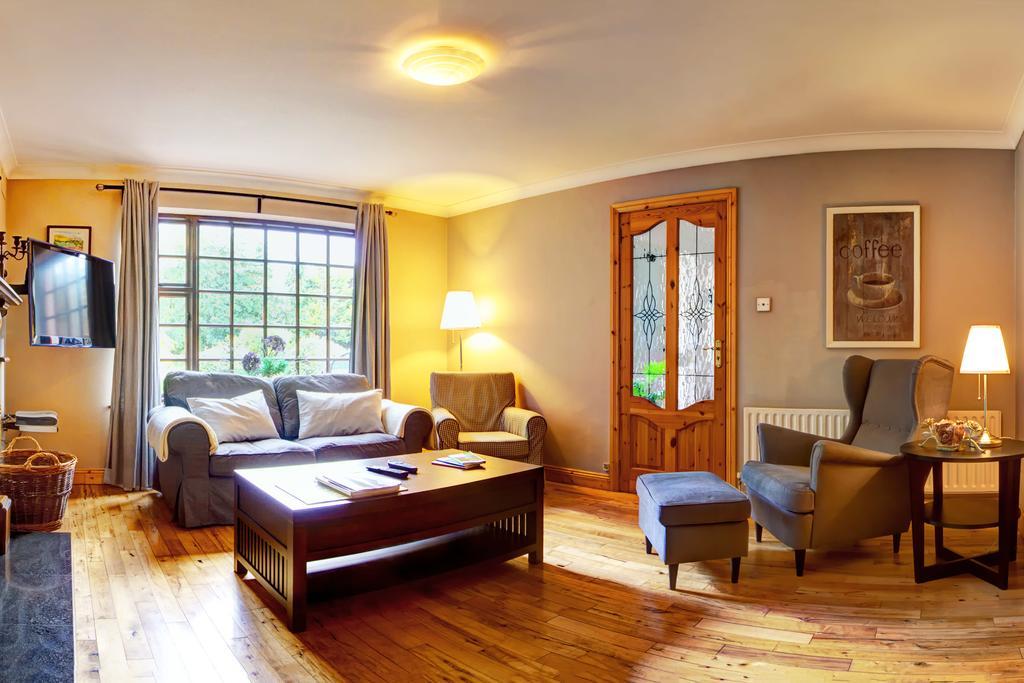 Woodside Lodge Accomodation 웨스트포트 외부 사진