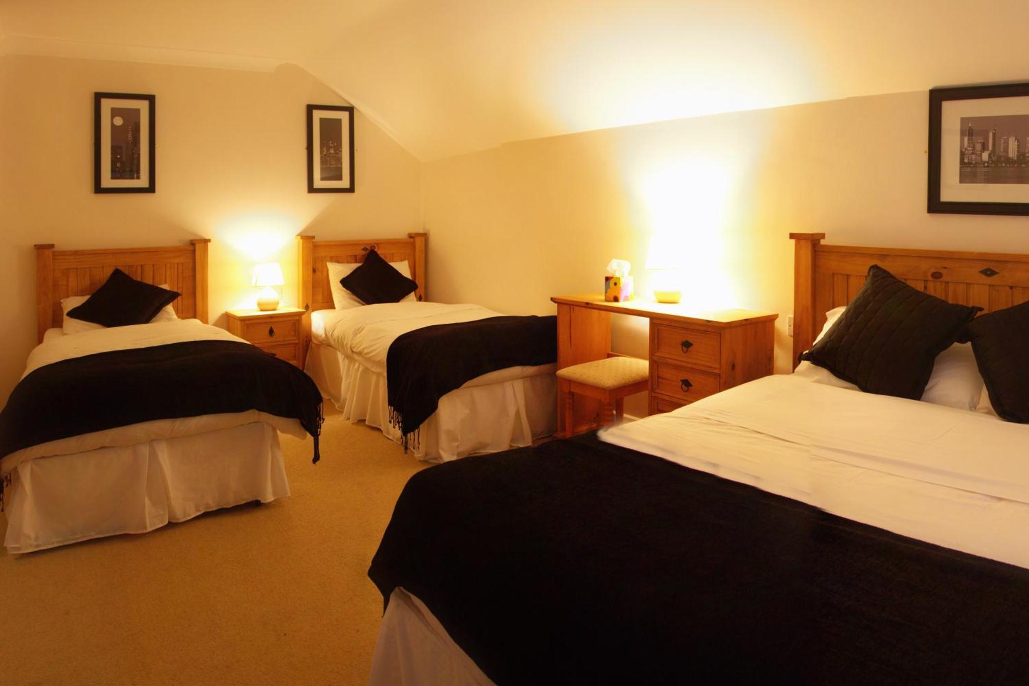 Woodside Lodge Accomodation 웨스트포트 외부 사진