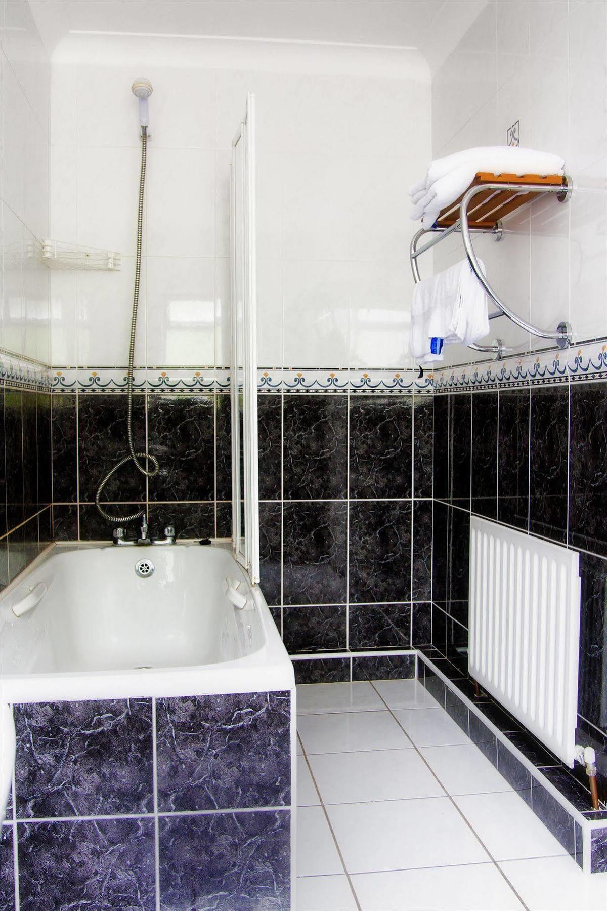 Woodside Lodge Accomodation 웨스트포트 외부 사진